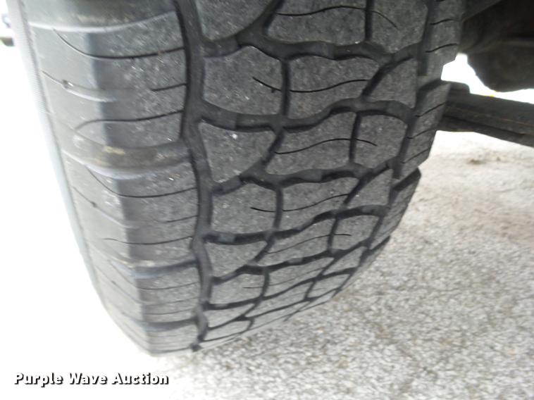 image for item DZ9032 1992 Jeep Wrangler YJ SUV