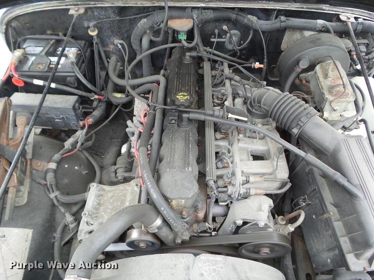 image for item DZ9032 1992 Jeep Wrangler YJ SUV