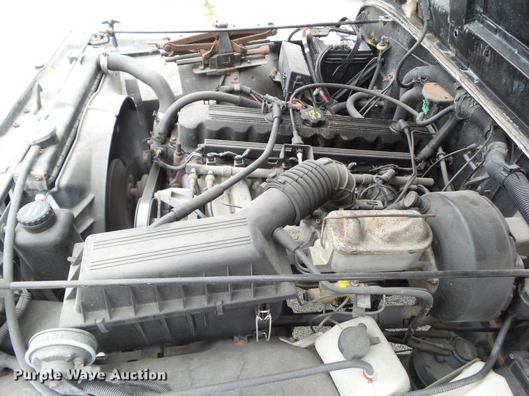 image for item DZ9032 1992 Jeep Wrangler YJ SUV