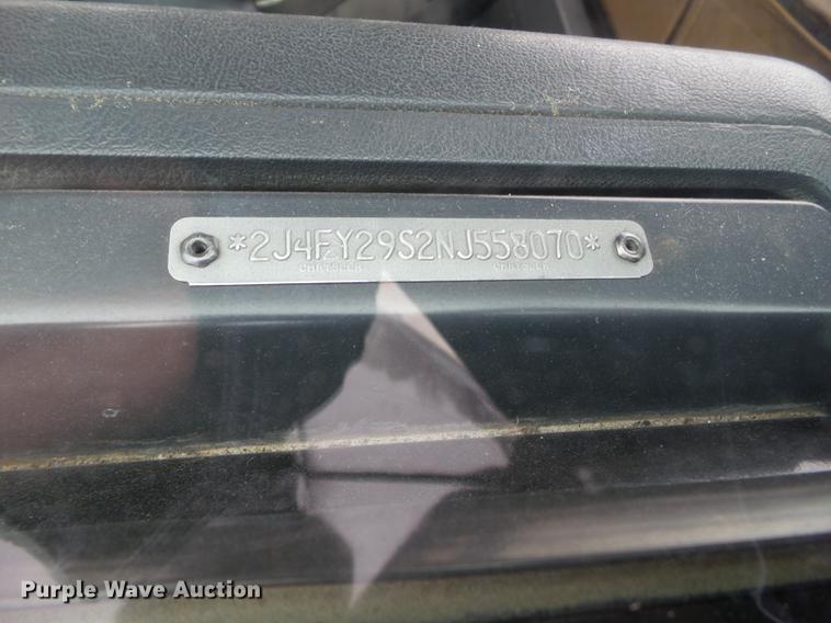 image for item DZ9032 1992 Jeep Wrangler YJ SUV