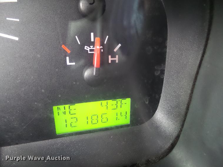 image for item DZ9033 2004 Ford F150 SuperCab pickup truck