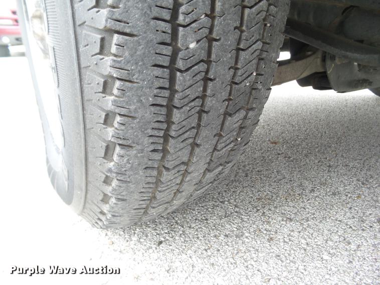 image for item DZ9033 2004 Ford F150 SuperCab pickup truck