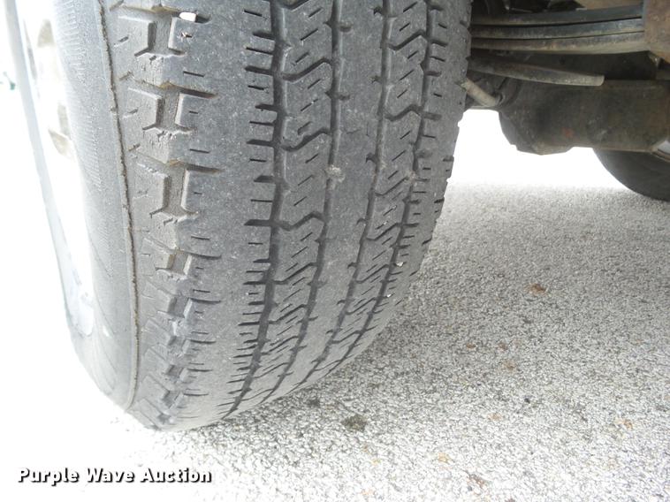 image for item DZ9033 2004 Ford F150 SuperCab pickup truck