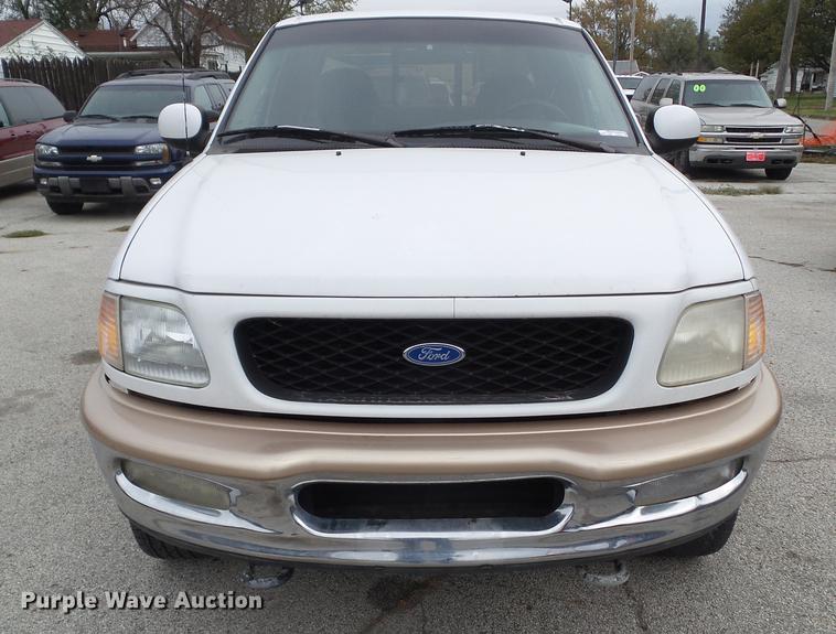 image for item DZ9034 1997 Ford F150 SuperCab pickup truck