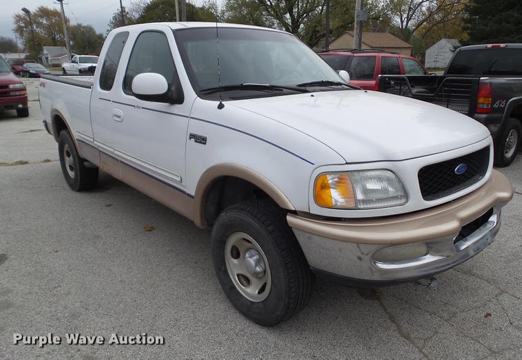 image for item DZ9034 1997 Ford F150 SuperCab pickup truck