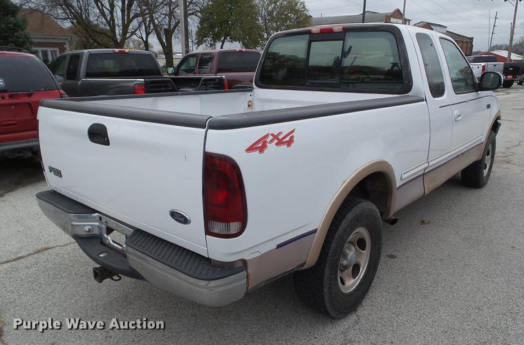 image for item DZ9034 1997 Ford F150 SuperCab pickup truck