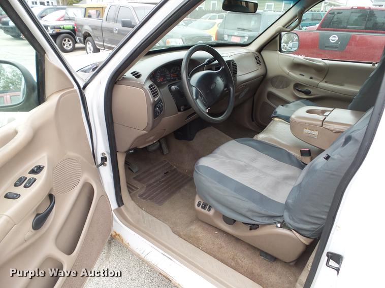 image for item DZ9034 1997 Ford F150 SuperCab pickup truck