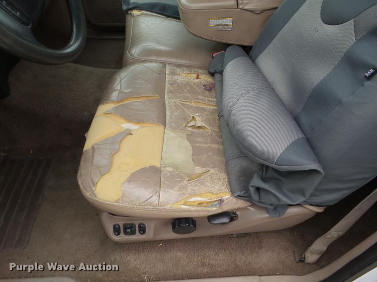 image for item DZ9034 1997 Ford F150 SuperCab pickup truck