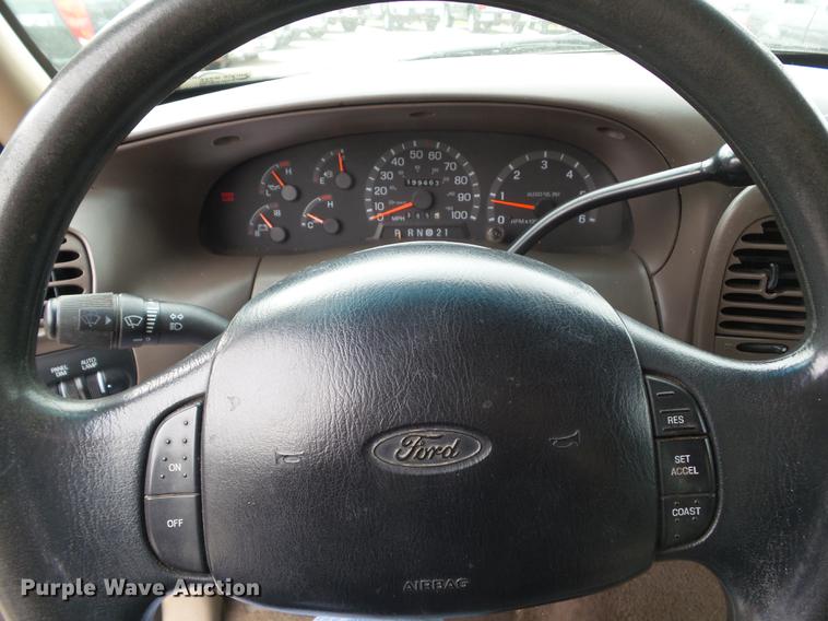 image for item DZ9034 1997 Ford F150 SuperCab pickup truck