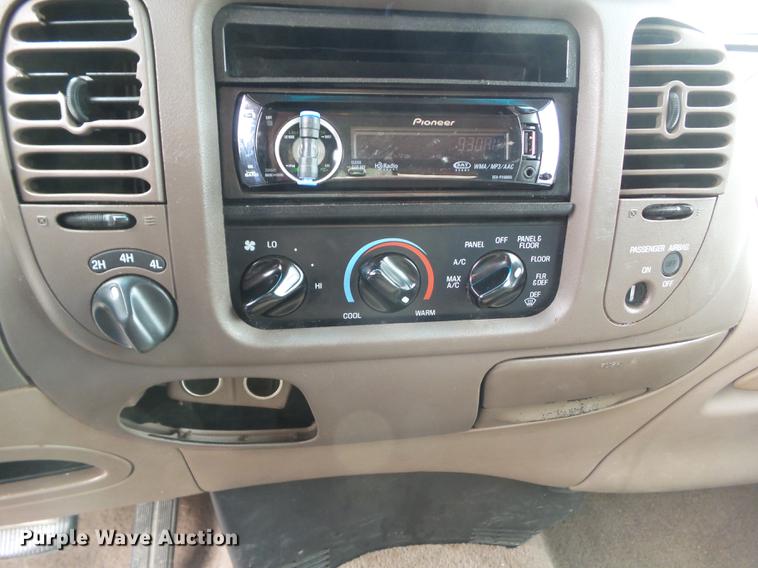 image for item DZ9034 1997 Ford F150 SuperCab pickup truck