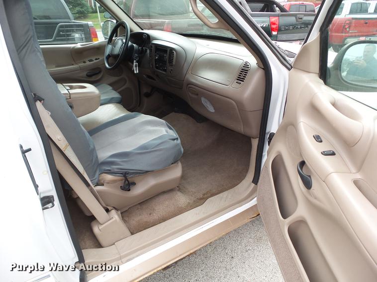 image for item DZ9034 1997 Ford F150 SuperCab pickup truck