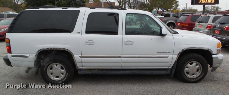 image for item DZ9037 2001 GMC Yukon XL SUV