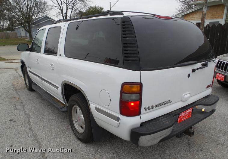 image for item DZ9037 2001 GMC Yukon XL SUV