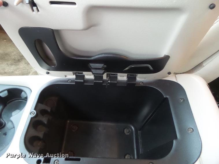 image for item DZ9037 2001 GMC Yukon XL SUV