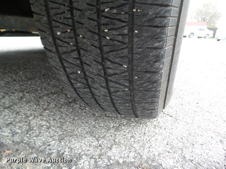 image for item DZ9037 2001 GMC Yukon XL SUV