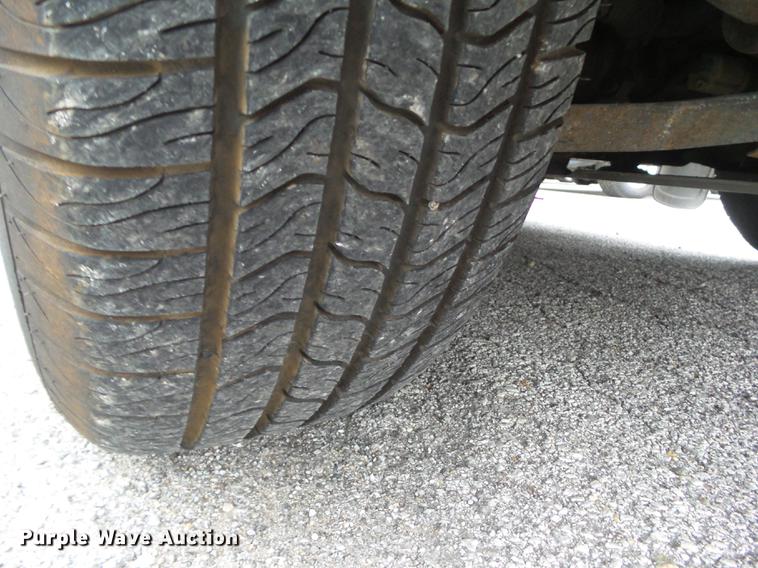 image for item DZ9037 2001 GMC Yukon XL SUV