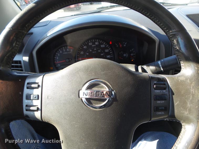 image for item DZ9057 2004 Nissan Titan King Cab pickup truck