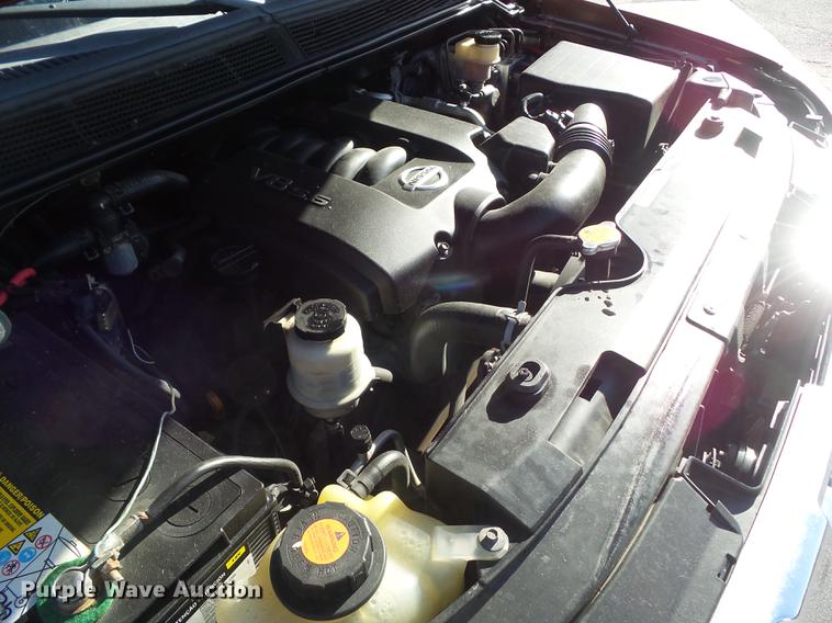 image for item DZ9057 2004 Nissan Titan King Cab pickup truck