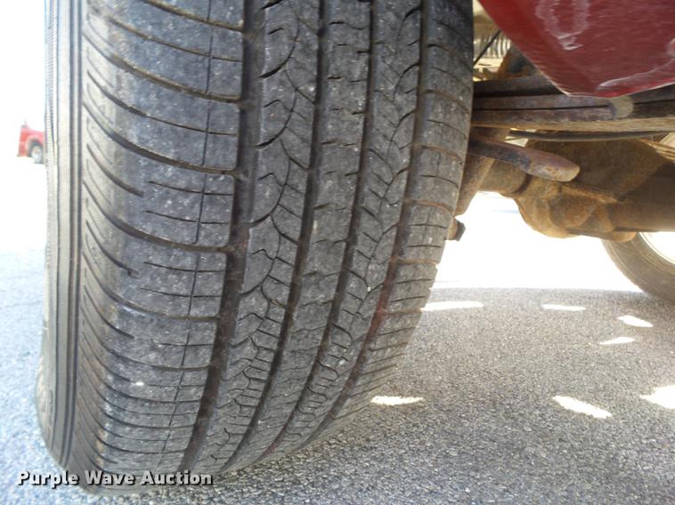 image for item DZ9057 2004 Nissan Titan King Cab pickup truck