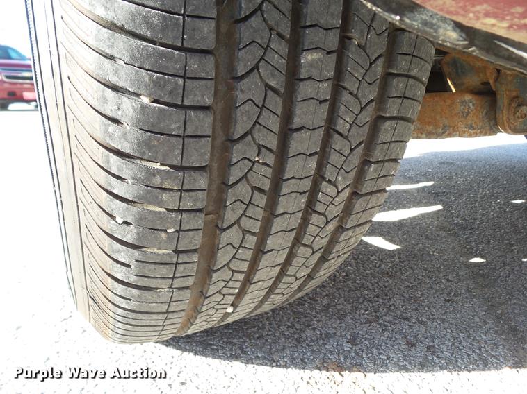 image for item DZ9057 2004 Nissan Titan King Cab pickup truck