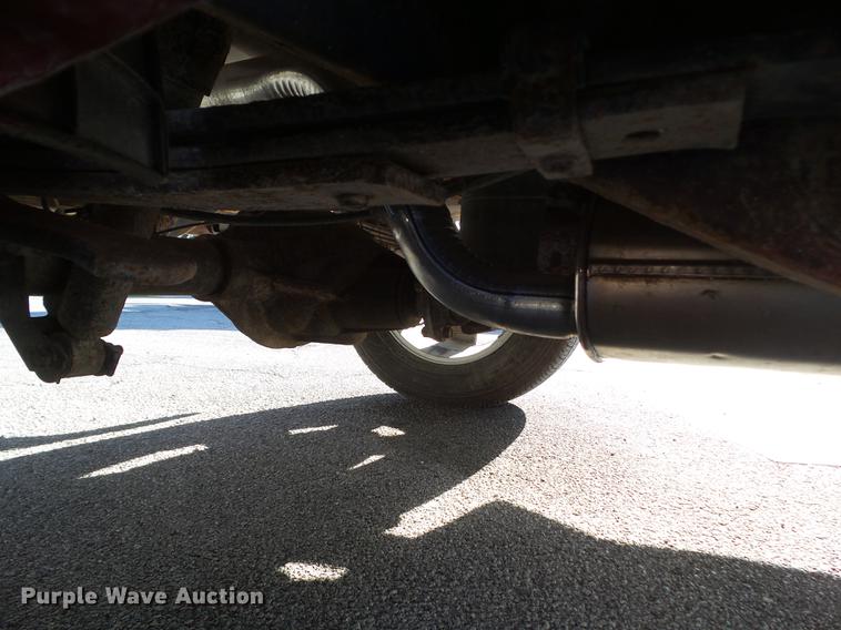 image for item DZ9057 2004 Nissan Titan King Cab pickup truck