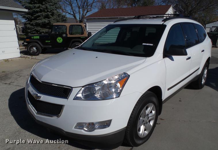 image for item DZ9058 2010 Chevrolet Traverse LS SUV
