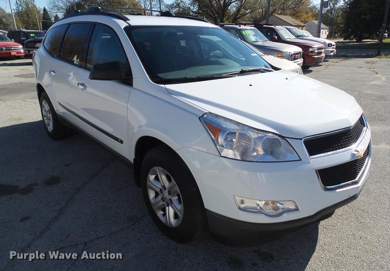 image for item DZ9058 2010 Chevrolet Traverse LS SUV