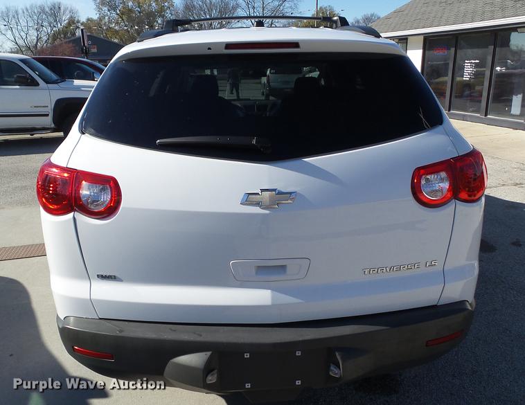 image for item DZ9058 2010 Chevrolet Traverse LS SUV