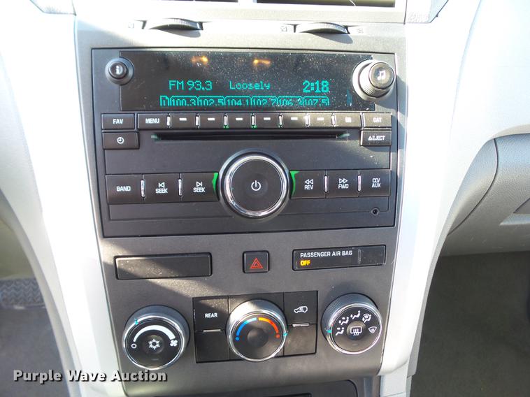 image for item DZ9058 2010 Chevrolet Traverse LS SUV