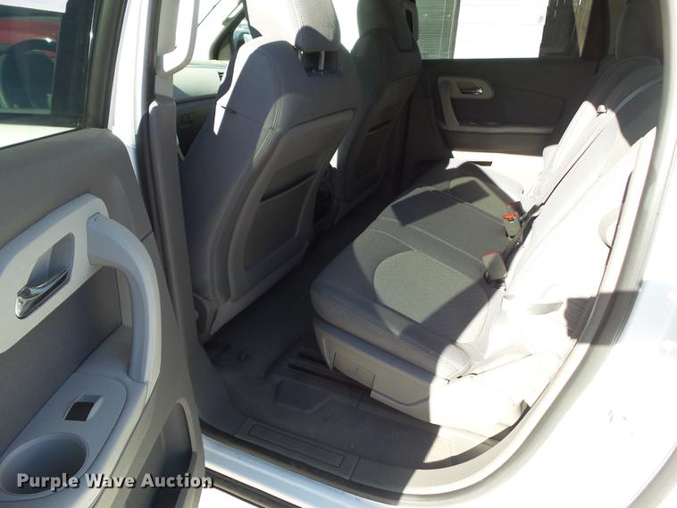 image for item DZ9058 2010 Chevrolet Traverse LS SUV
