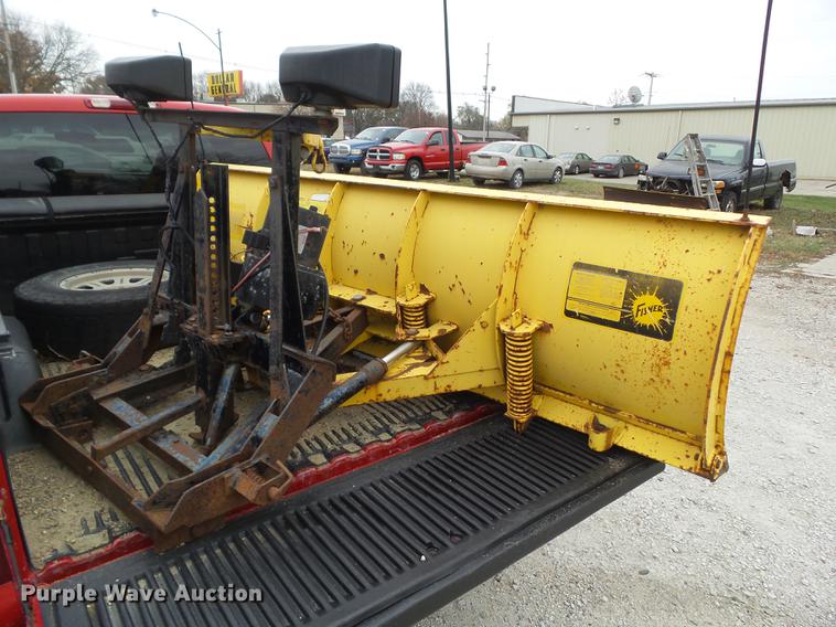 image for item DZ9060 2002 Chevrolet Silverado 2500HD Ext. Cab pickup truck