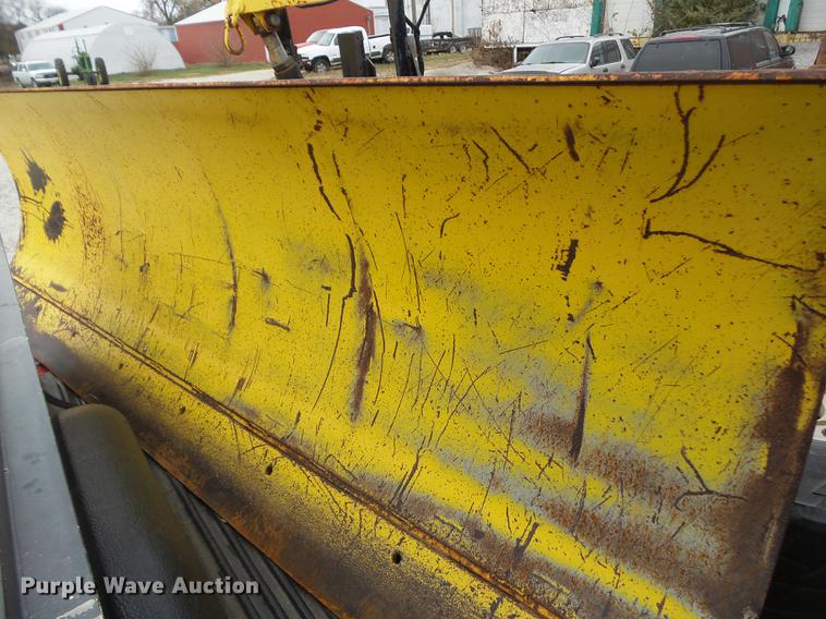 image for item DZ9060 2002 Chevrolet Silverado 2500HD Ext. Cab pickup truck