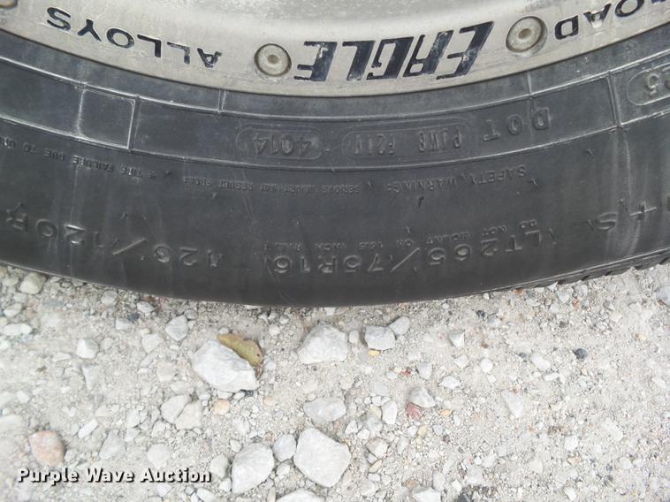 image for item DZ9060 2002 Chevrolet Silverado 2500HD Ext. Cab pickup truck