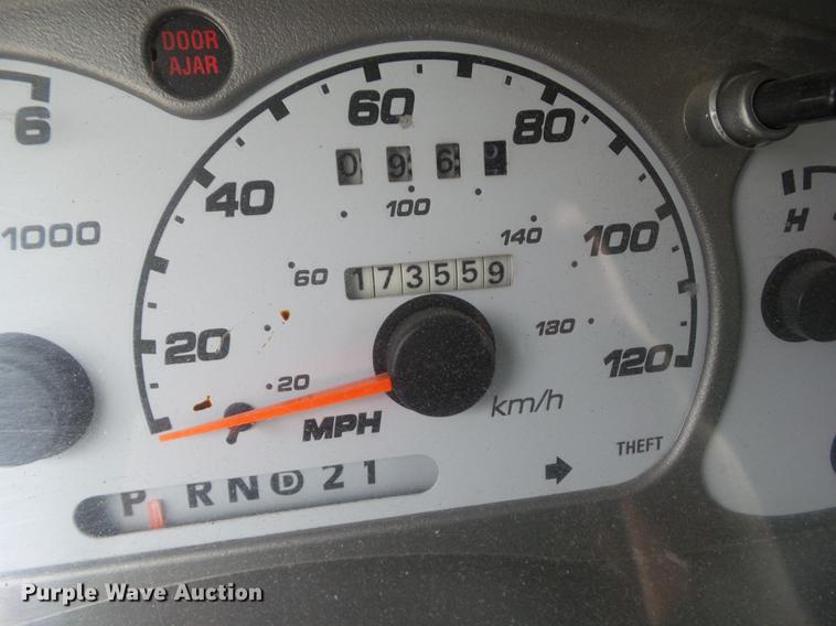 image for item DZ9061 2002 Ford Explorer Sport Trac SUV