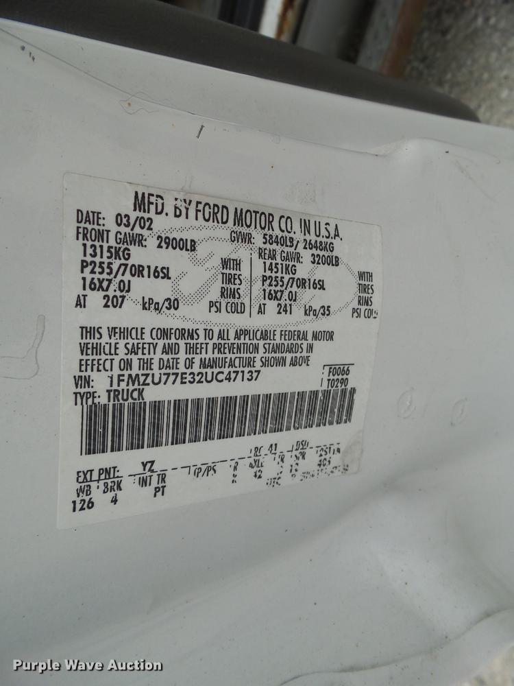 image for item DZ9061 2002 Ford Explorer Sport Trac SUV