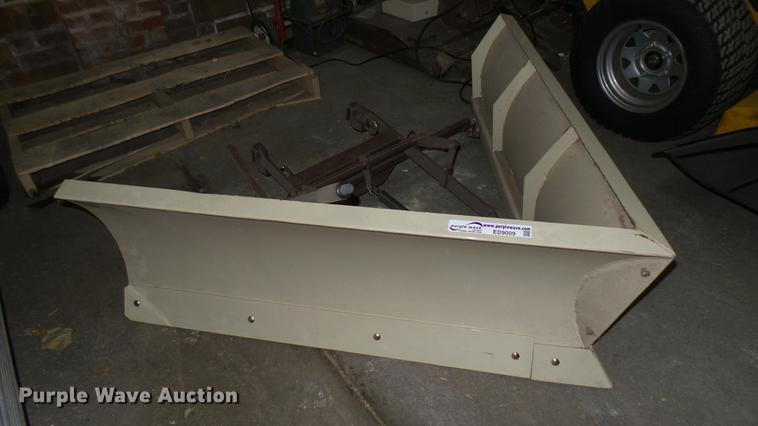 image for item ED9009 Grasshopper 60-V snow blade