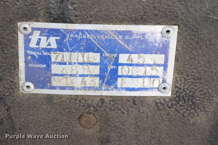 image for item ED9582 Nodwell FN110 track carrier with digger derrick