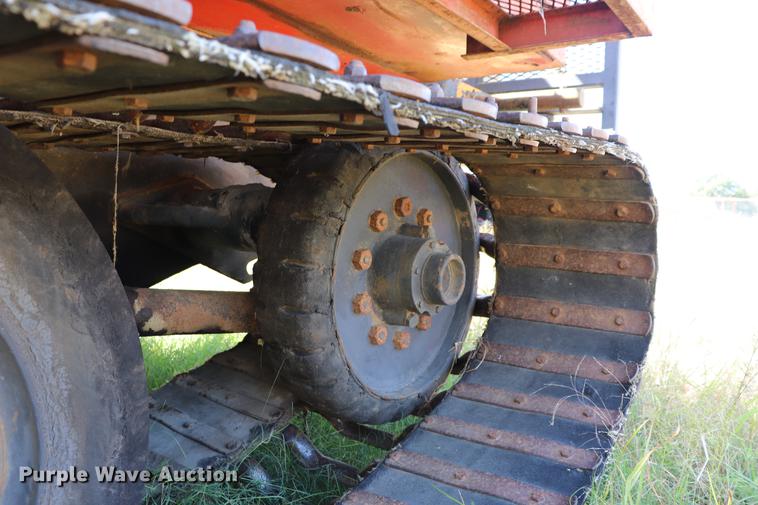 image for item ED9582 Nodwell FN110 track carrier with digger derrick
