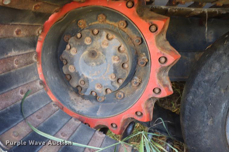 image for item ED9582 Nodwell FN110 track carrier with digger derrick