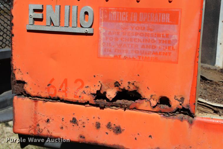 image for item ED9582 Nodwell FN110 track carrier with digger derrick