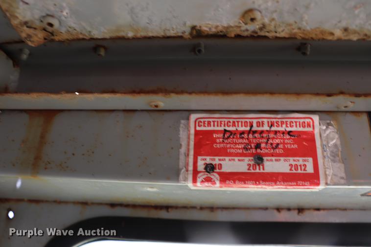 image for item ED9582 Nodwell FN110 track carrier with digger derrick