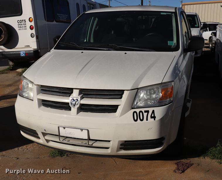 image for item ED9651 2010 Dodge Grand Caravan SE van