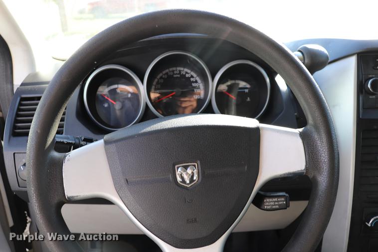 image for item ED9651 2010 Dodge Grand Caravan SE van