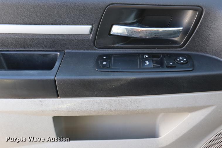 image for item ED9651 2010 Dodge Grand Caravan SE van