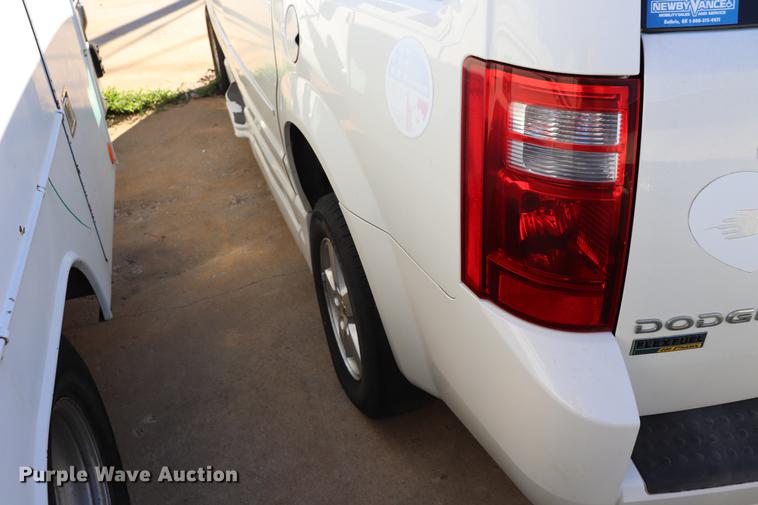 image for item ED9651 2010 Dodge Grand Caravan SE van