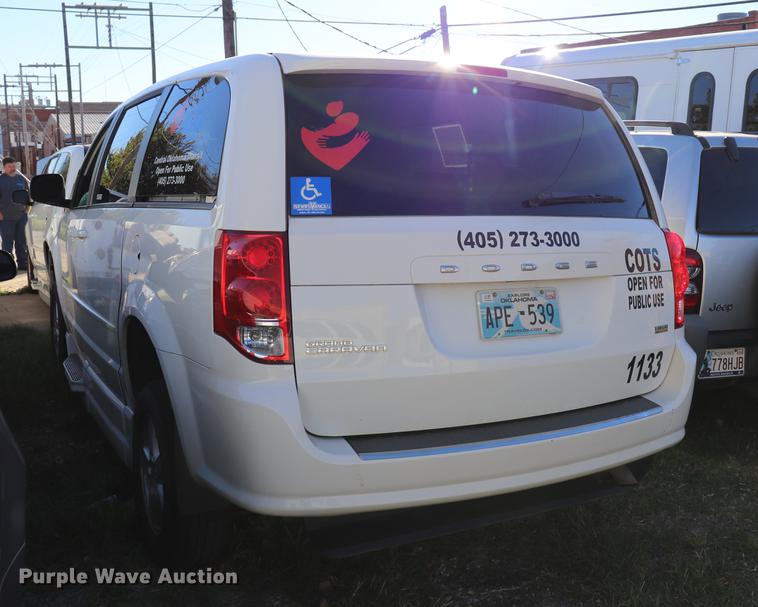 image for item ED9652 2011 Dodge Grand Caravan Express van