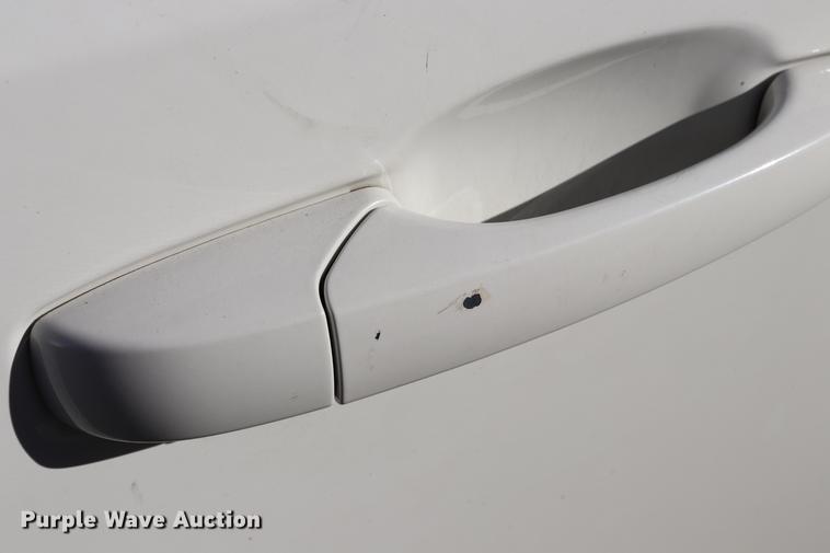 image for item ED9652 2011 Dodge Grand Caravan Express van