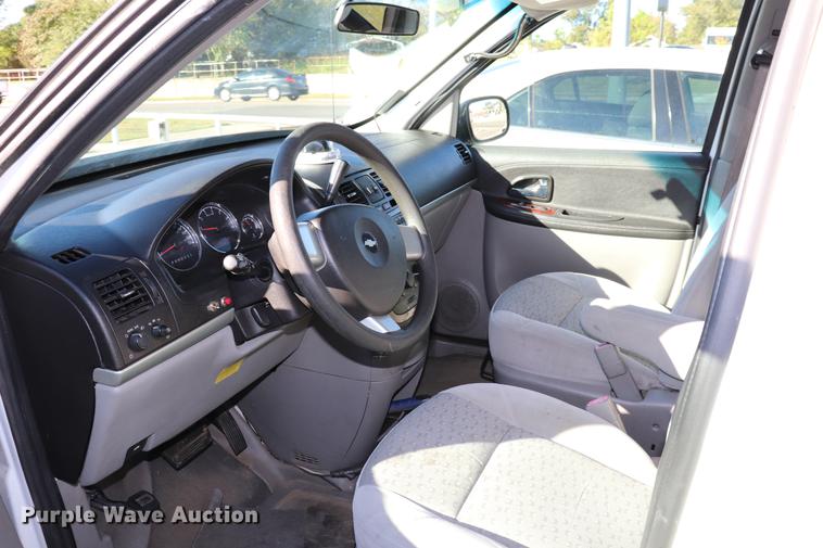 image for item ED9653 2007 Chevrolet Uplander Cargo van