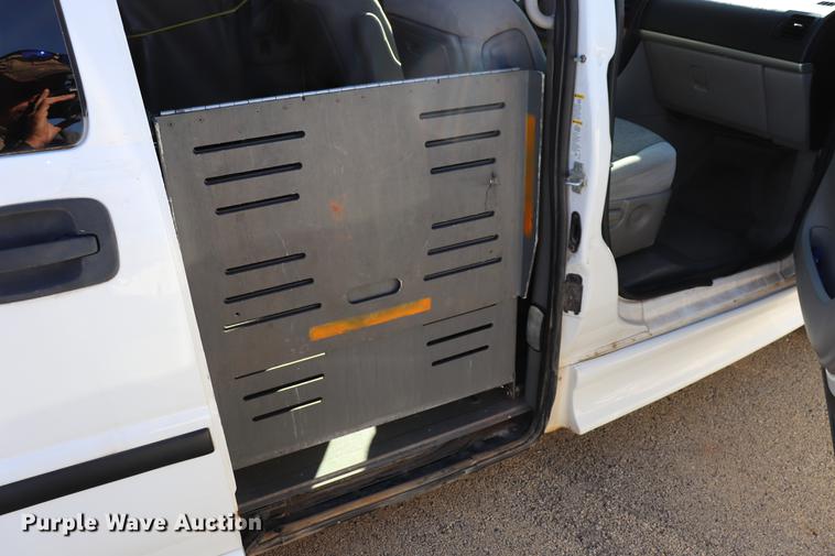 image for item ED9653 2007 Chevrolet Uplander Cargo van