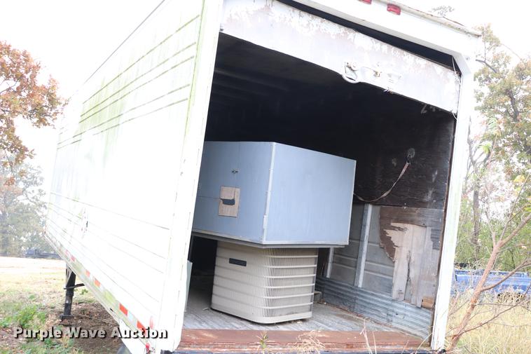 image for item ED9670 1986 Utility VS1D dry van trailer